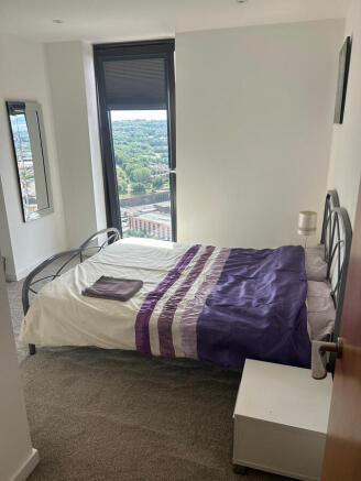 1 bed Apartment to rent Image 5