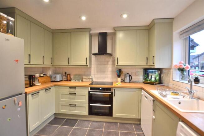 Kitchen.JPG