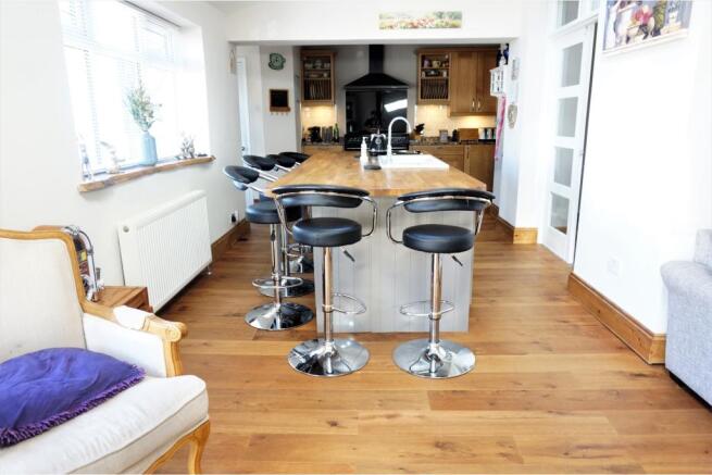 Kitchen / Breakfast