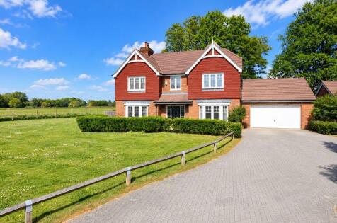 Wadebridge Rise, Medstead, GU34