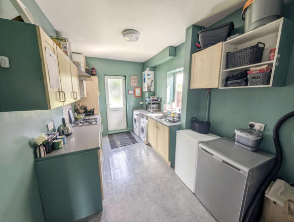 3 bed Semi-Detached for sale Image 4