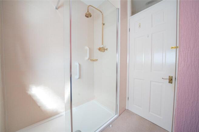 2 bed Bungalow for sale Image 6