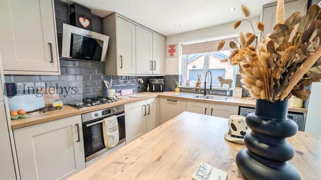 3 bed House for sale Image 7
