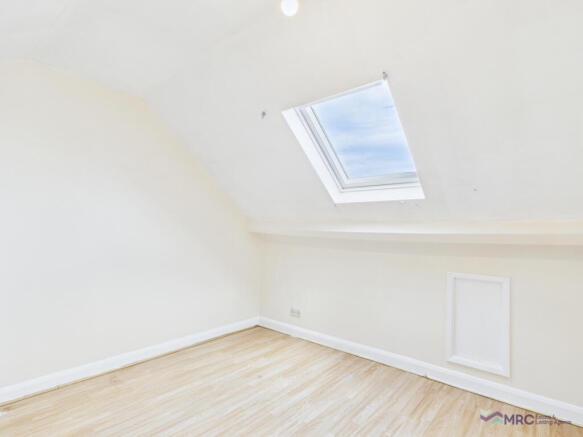 2 bed Flat to rent Image 9