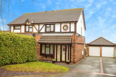 Pippins Close, Deeside, CH5