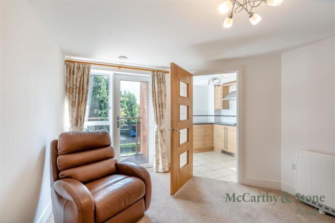 8706477-interior08.jpg