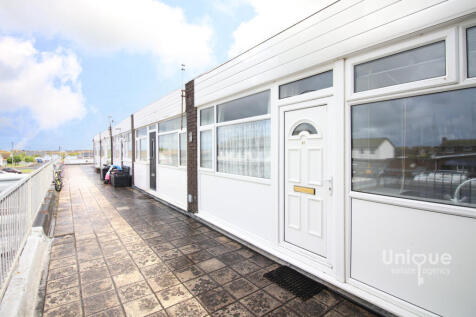 Larkholme Parade, Fleetwood, FY7