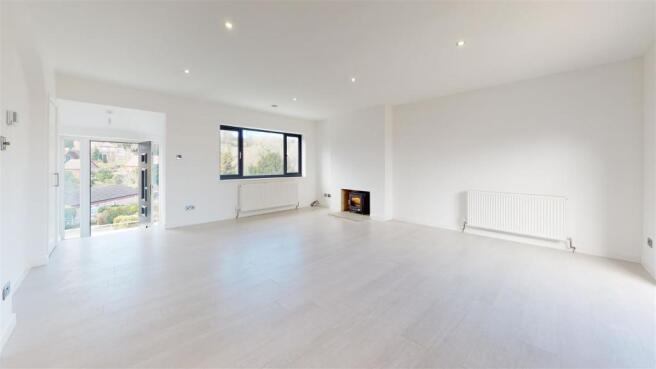 LIVING/ DINING ROOM