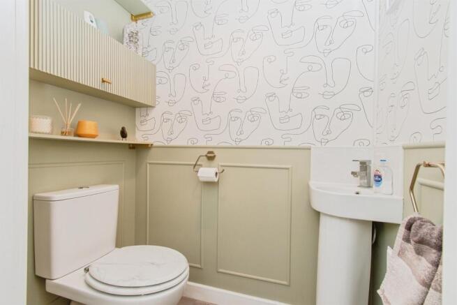 3 bed Semi-Detached for sale Image 11