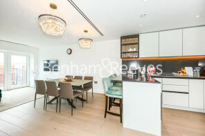 Flat 103, 13 Fairbank House, Beaufort Square, Colindale, London NW9 4FJ