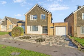 6, Collison Close, Hitchin SG4 0RE