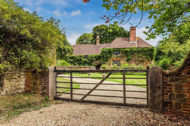 house. estate agency Cranleigh Barhatch Farm