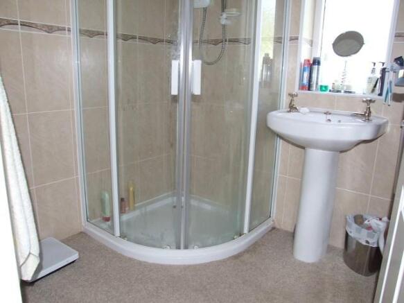 En-Suite to Bed 1