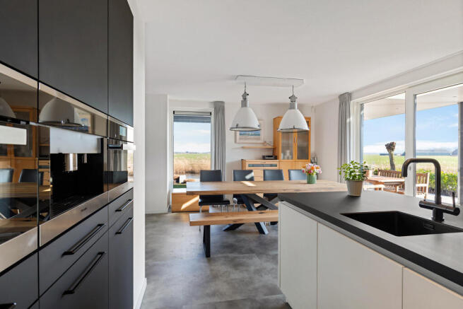 Westmeep 61 8862 DP HARLINGEN image 3