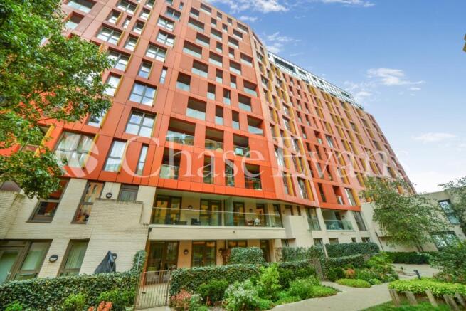 Enderby Wharf, Green