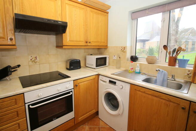 Photo 8