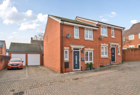 Jack Russell Close, Stroud, Gloucestershire, GL5