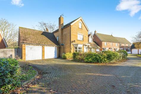 Whitebeam Close, Weston Turville, Aylesbury