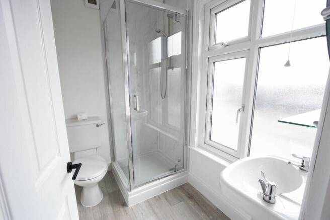 En-suite 2