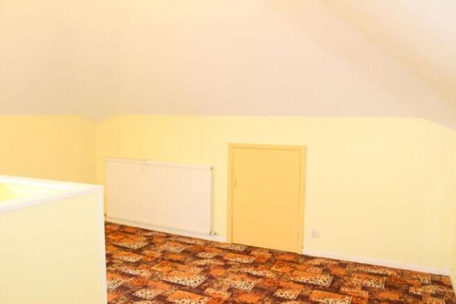 LOFT ROOM