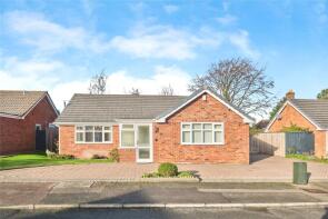 8, Woods Croft, Lichfield WS13 7HB