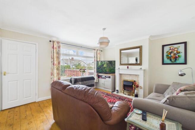 2 bed Semi-Detached Bungalow for sale Image 5