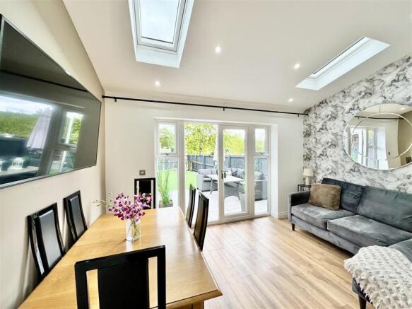 EXTENDED GROUND FLOOR ROOM