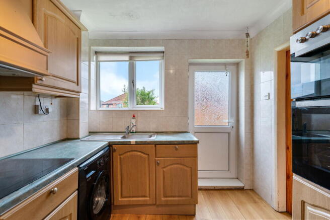 3 bed Semi-Detached for sale Image 10