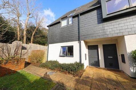 Partridge Close, Hillingdon, UB10