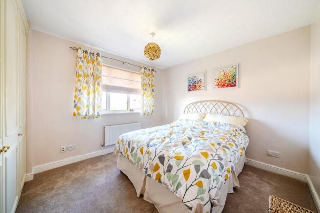 4 bed Detached for sale Image 12