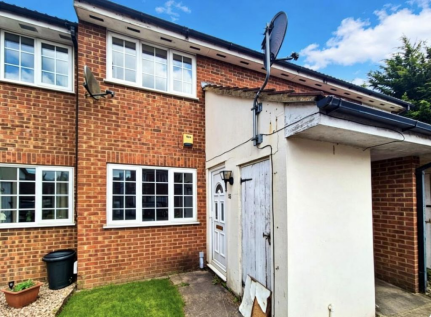 Malham Close, Luton, Bedfordshire, LU4 8PH