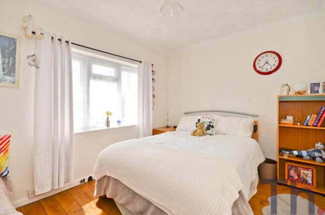 Bedroom 2.JPG