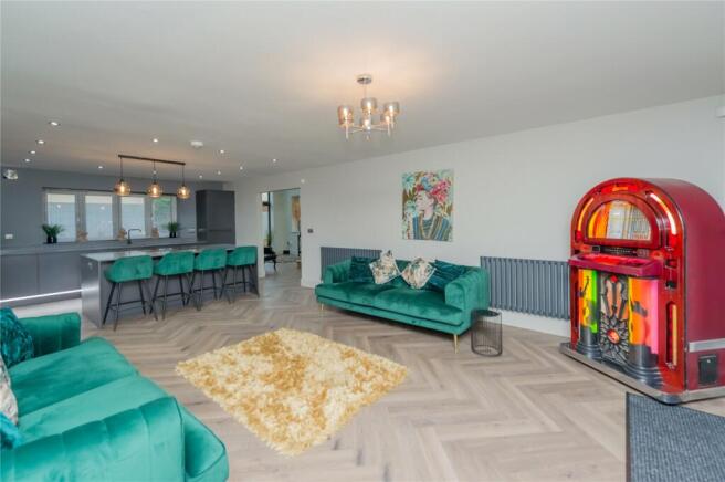 Kitchen Family Room