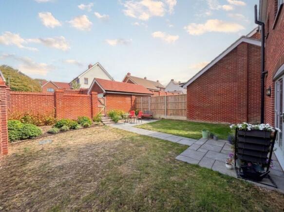 Seton Way, Fordingbridge, SP6 photo 4