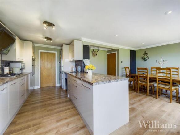Kitchen / Diner