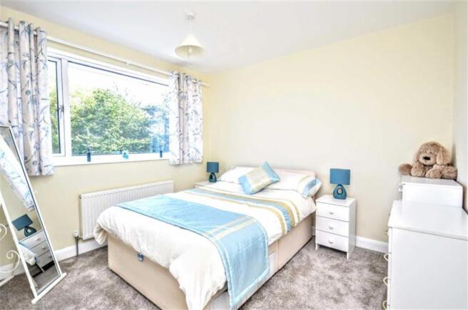 BEDROOM 2