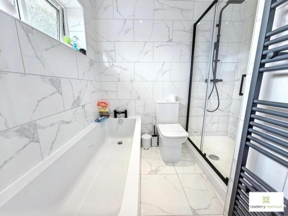 3 bed Semi-Detached for sale Image 11
