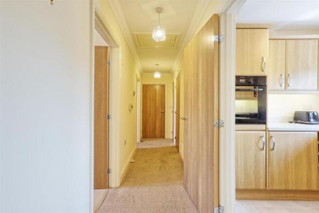 IMG_0433_4_5_easyHDR-interior3.jpg