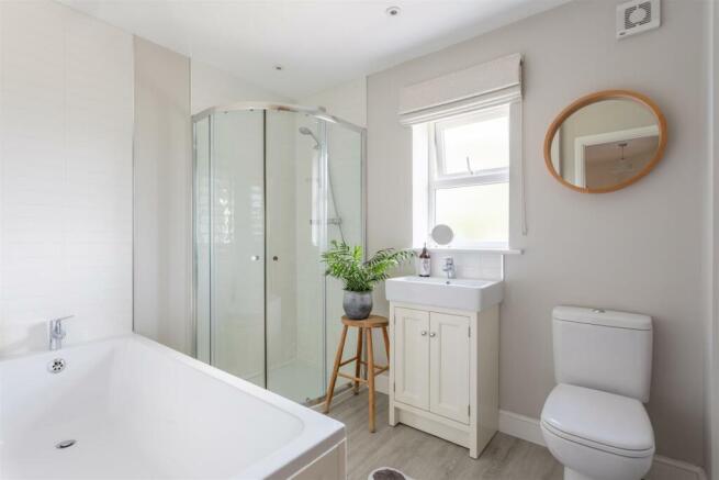 The_Wickets_5.jpg