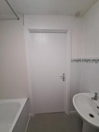 Studio to rent Image 12