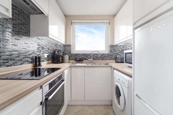 PACKHAM COURT (18).jpg