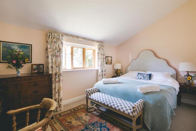 100-WoodCottage.jpg