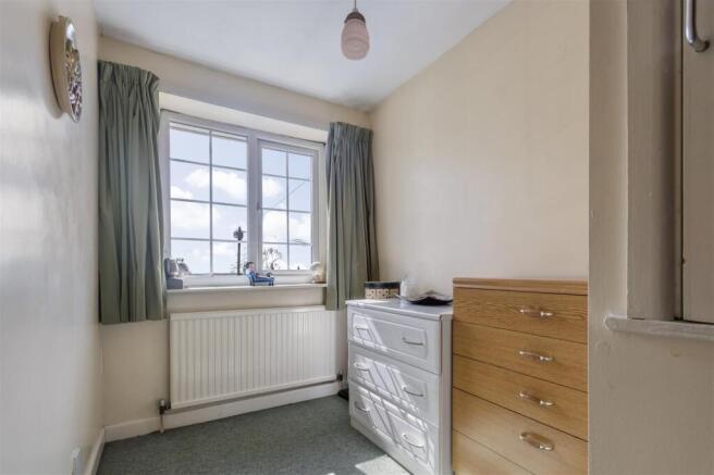 3 bed Terraced for sale Image 8