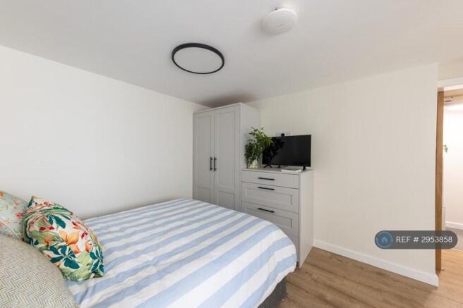 Fitted Wardrobe And Chest Of Drawers