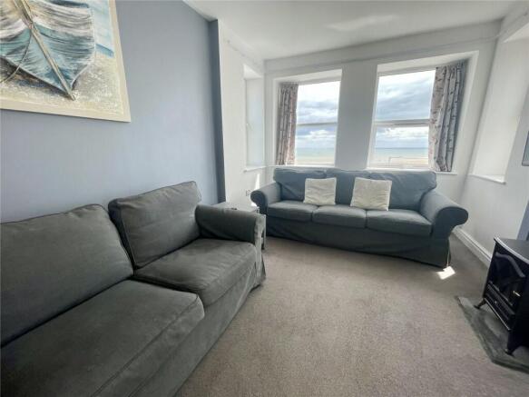 2 bed Penthouse for sale Image 4