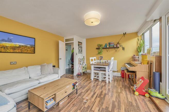 Eden_Harper_-_Youngs_Court__Charlotte_Despard_Aven