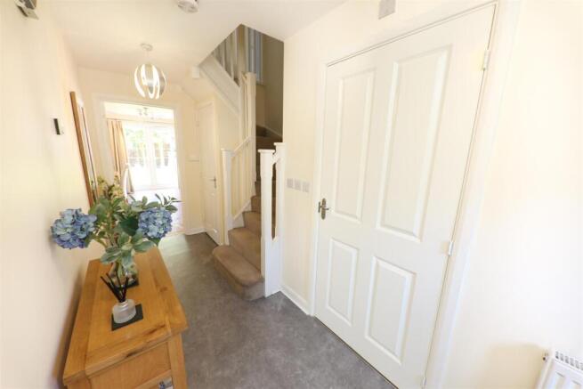 4 bed Detached for sale Image 6