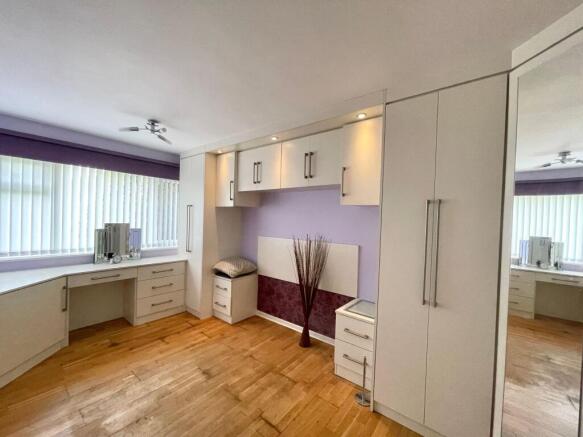 2 bed Terraced Bungalow for sale Image 9