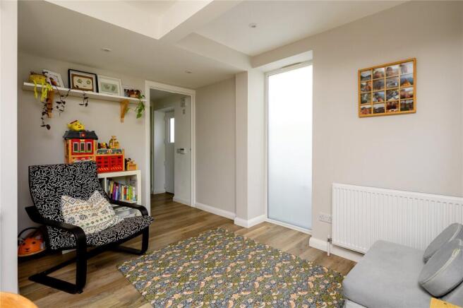 4 bed Detached for sale Image 8