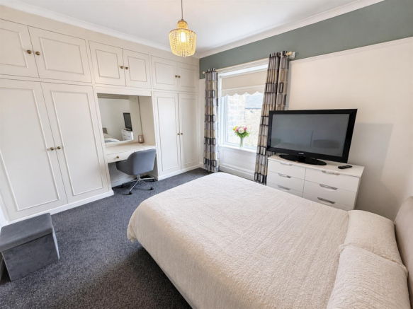 2 bed Terraced for sale Image 6